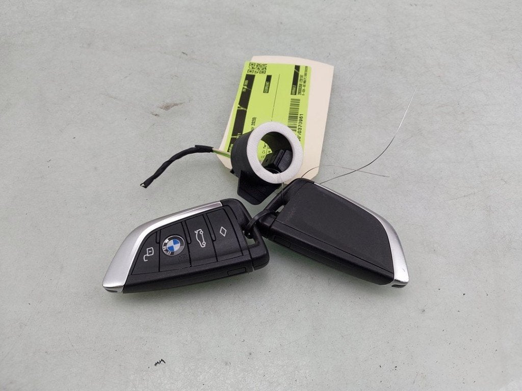 SLEUTEL BMW 1 serie (F40) (01-2019/-) (|66125A473F4|), Gebruikt, BMW, Petuelring 130
80809  München, DE, Bayerische Motoren Werke AG