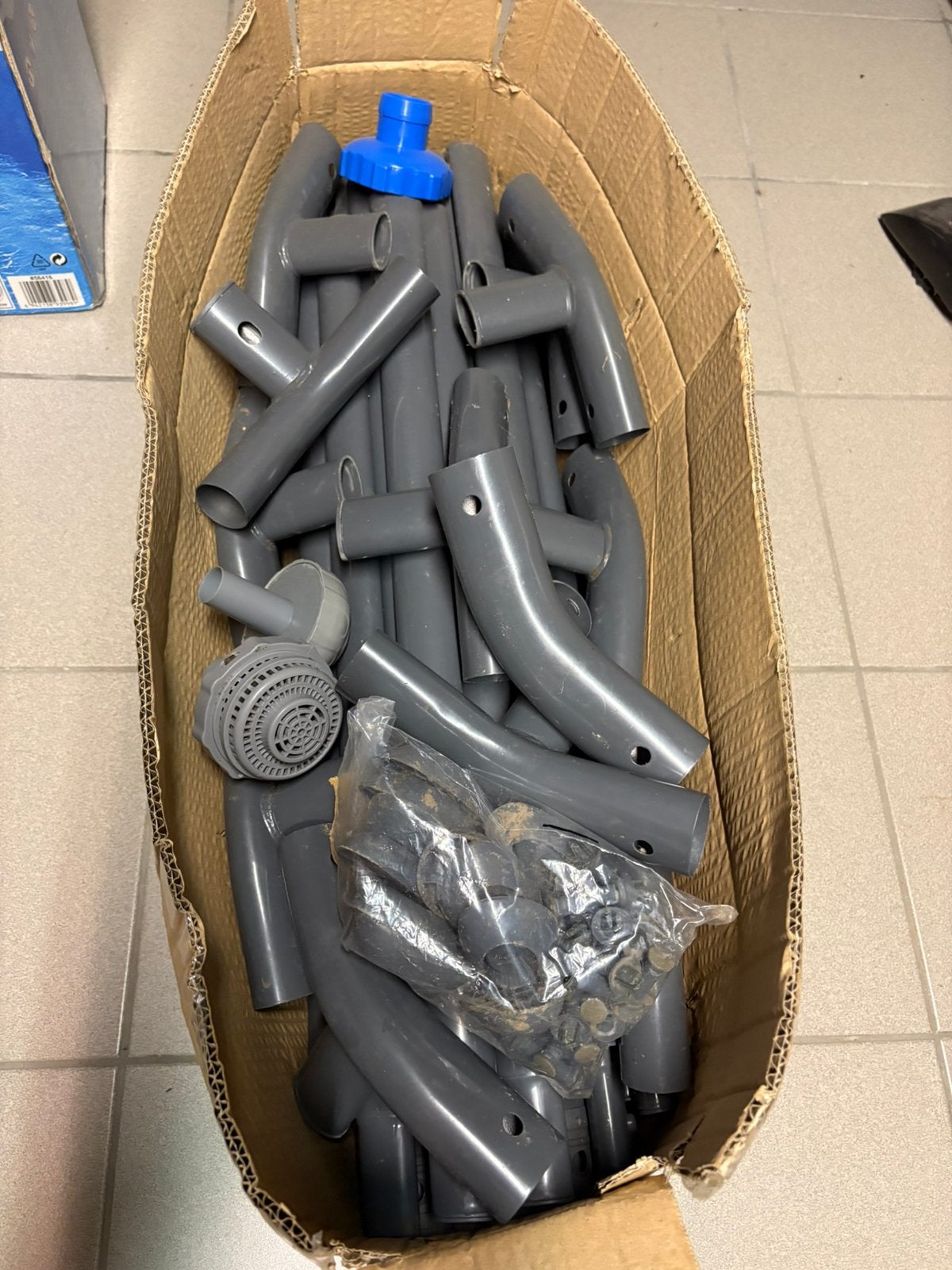 Pièces de cadre de piscine extérieure Bestway, Enlèvement, Utilisé, Autres types