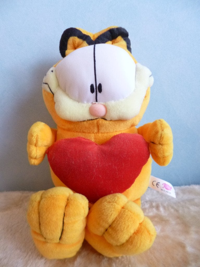 Garfield, Enlèvement ou Envoi, Garfield, Vêtements