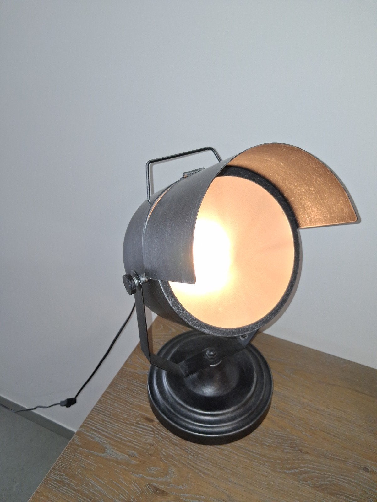 lampe de table industrielle en gris anthracite, Industriel, Comme neuf, Enlèvement, Métal