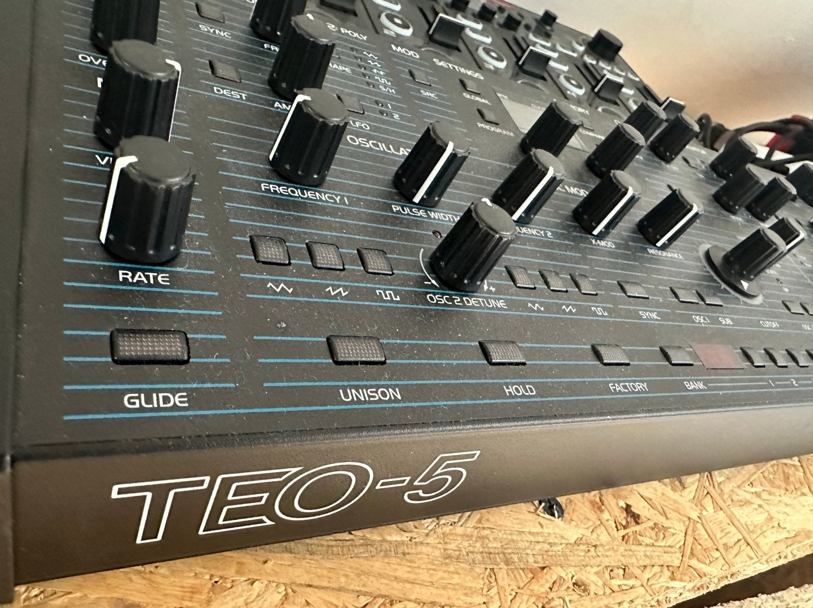 Oberheim Teo-5, Ophalen of Verzenden, Zo goed als nieuw
