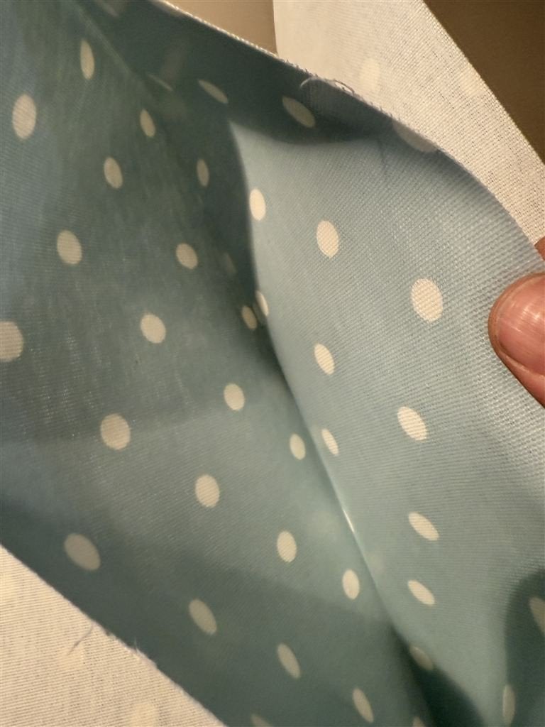 Tafel kleed - polka dot spot 200 cm, Huis en Inrichting, Tafelkleden, Ophalen of Verzenden, Nieuw