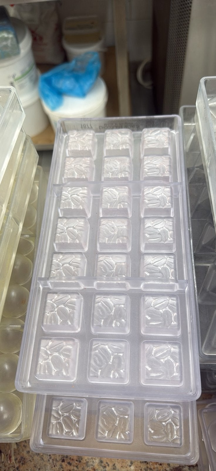 Verschillende chocolade vormen te koop, Verzenden