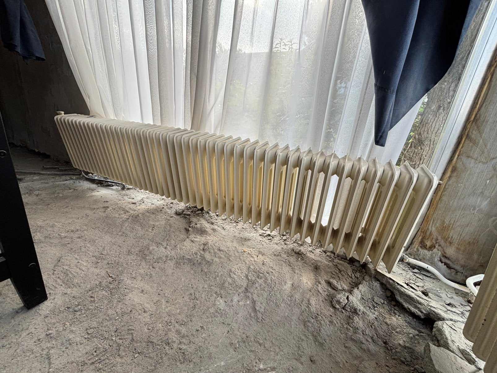 2 antiek witte radiatoren, Ophalen, Gebruikt, Radiator