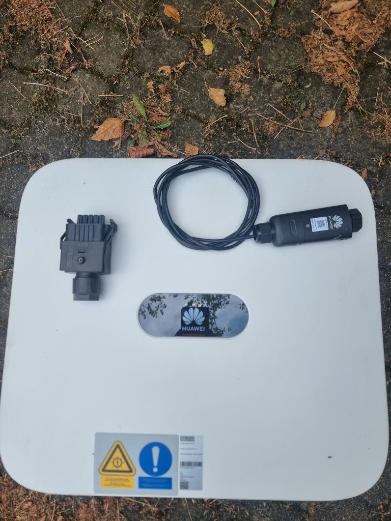 Huawei SUN2000‑5KTL‑M1 omvormer + 4 optimizers (450W‑P2), Doe-het-zelf en Bouw, Zonnepanelen en Toebehoren, Ophalen, Gebruikt