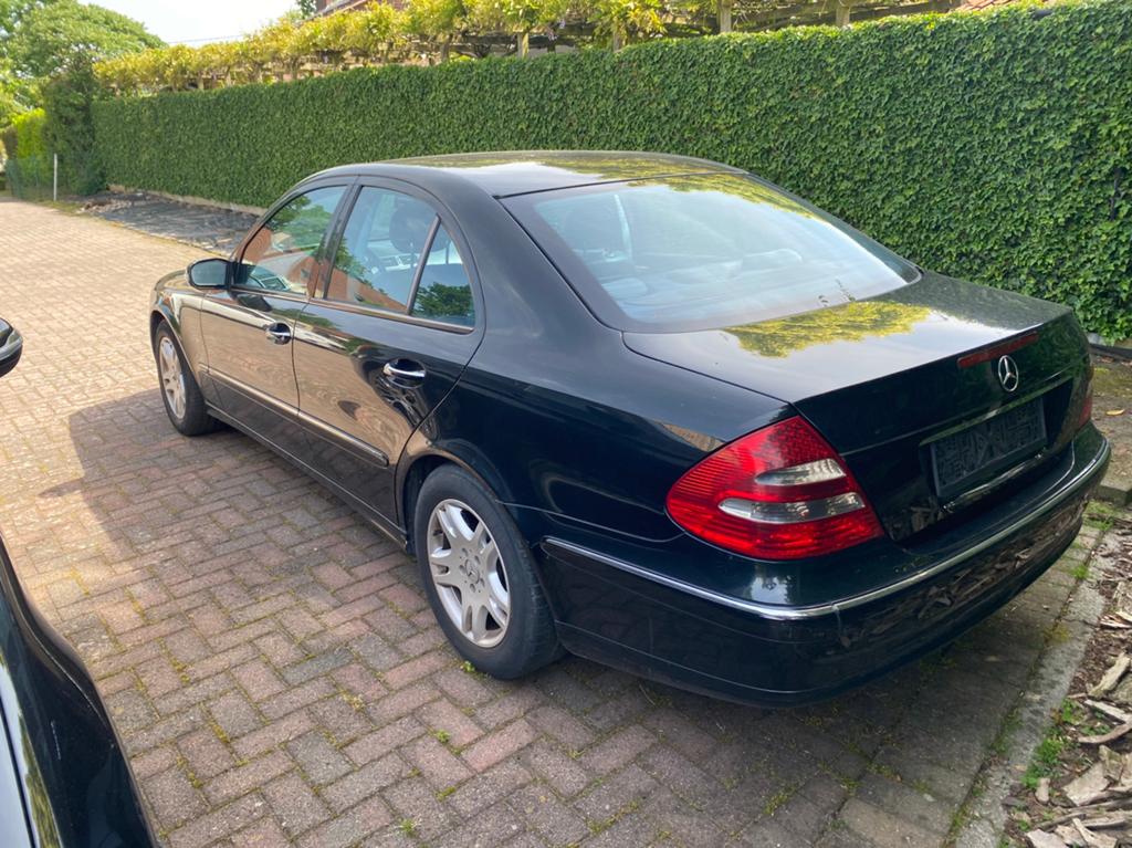 Mercedes E220cdi automaat avantgarde, Auto's, Automaat, Achterwielaandrijving, Zwart, Leder en Stof