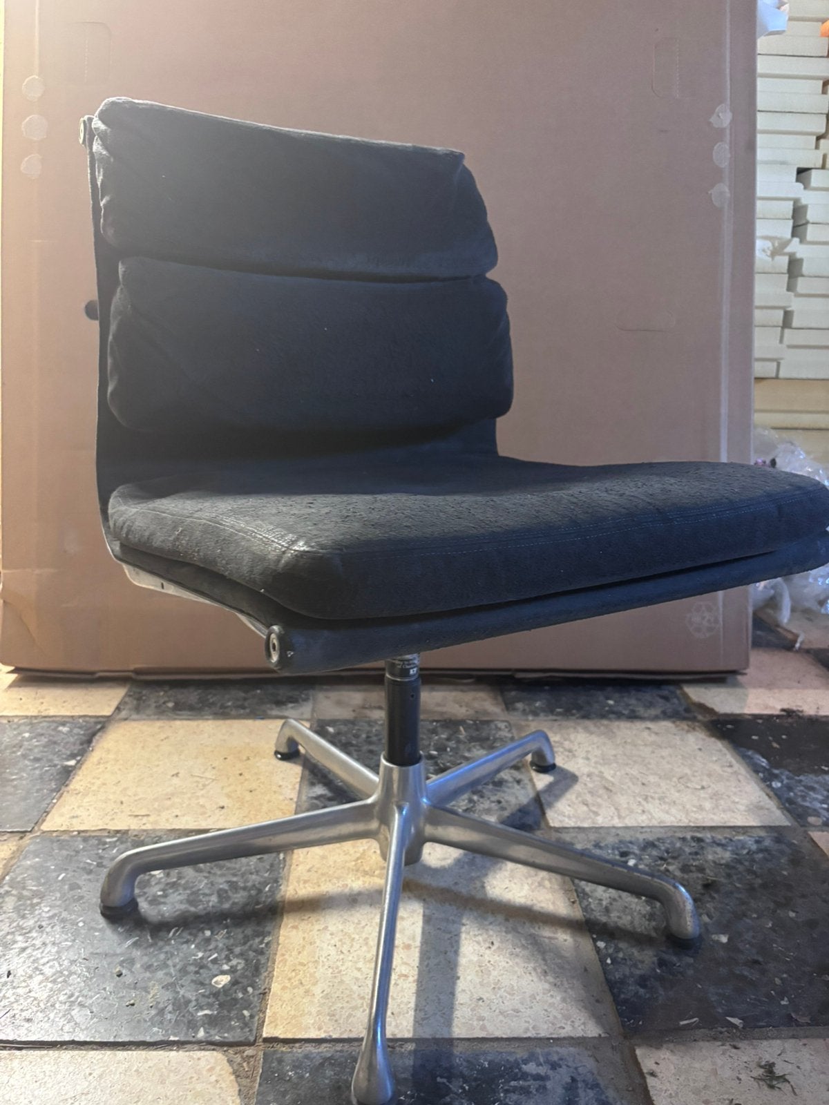 Paire de fauteuils eames vintage, Enlèvement, Utilisé, Chaise de bureau, Ergonomique