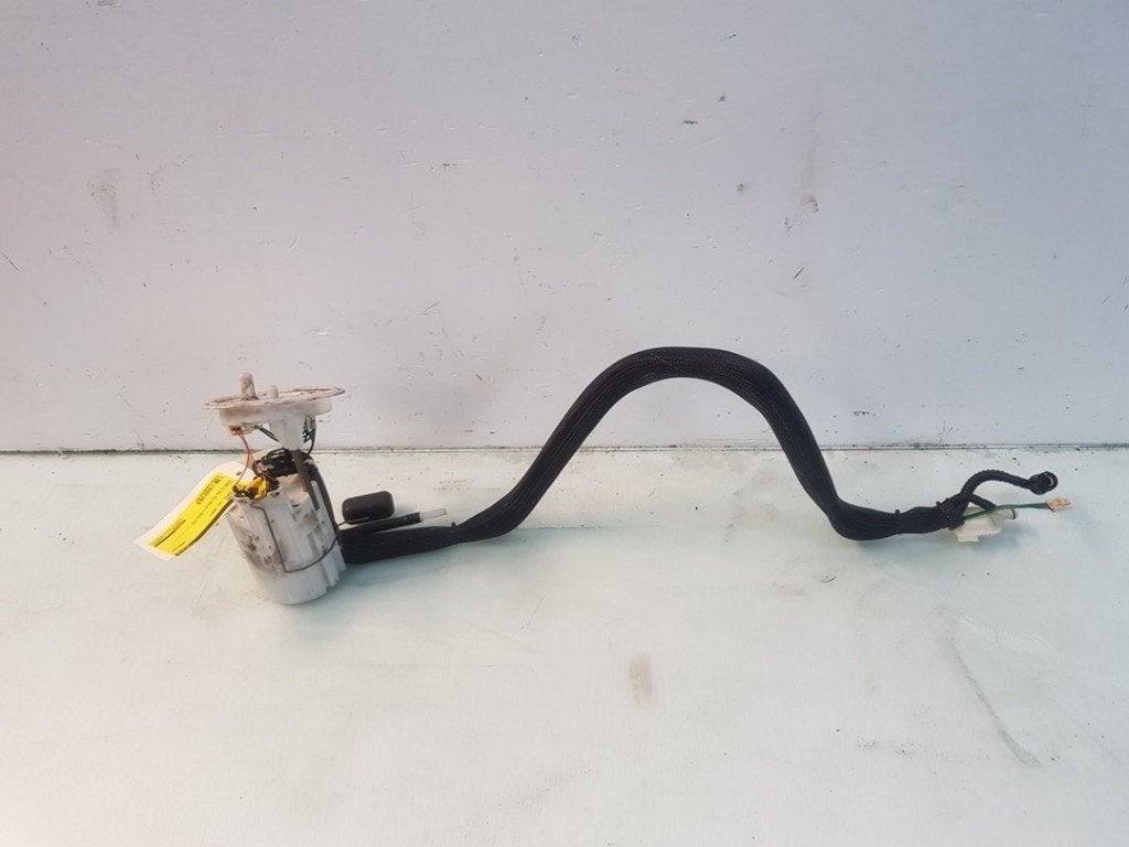 BRANDSTOFPOMP ELECT. BMW 5 serie Touring (E61), Robert Bosch AG, Gebruikt, BMW, Robert-Bosch-Allee 1
74232  Abstatt, DE