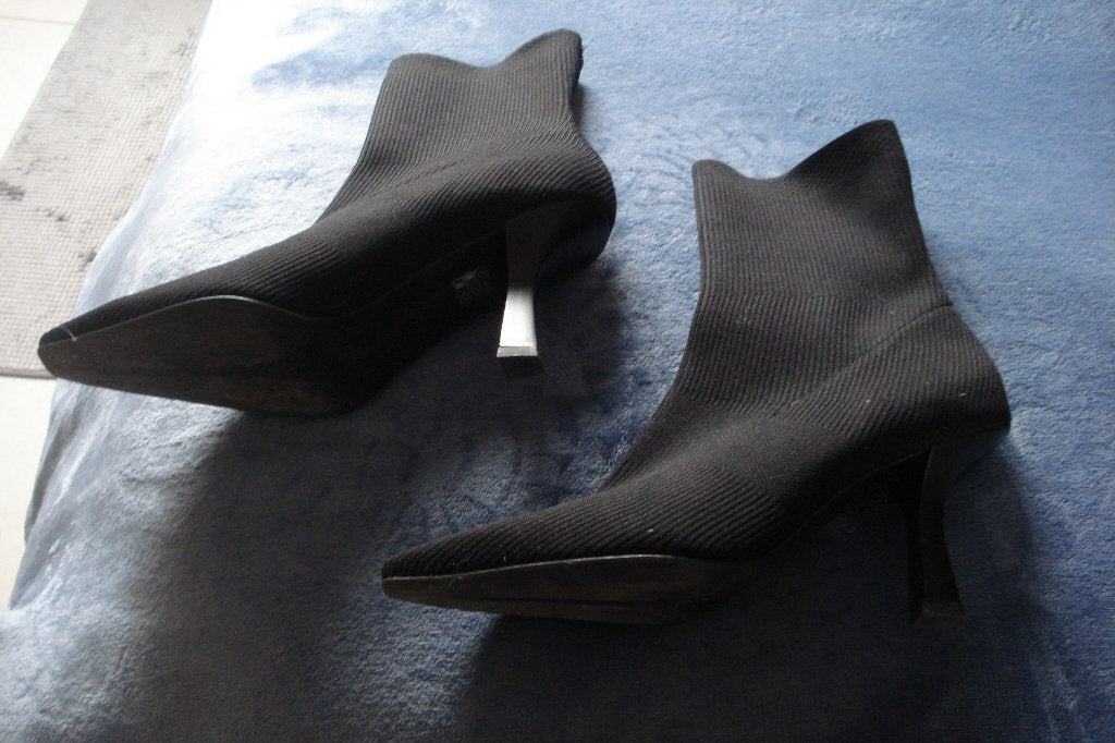 ** Zinda zwarte enkellaarsjes, dames. mt 39, Kleding | Dames, Schoenen, Zwart, Lage of Enkellaarzen, Ophalen of Verzenden, Zinda