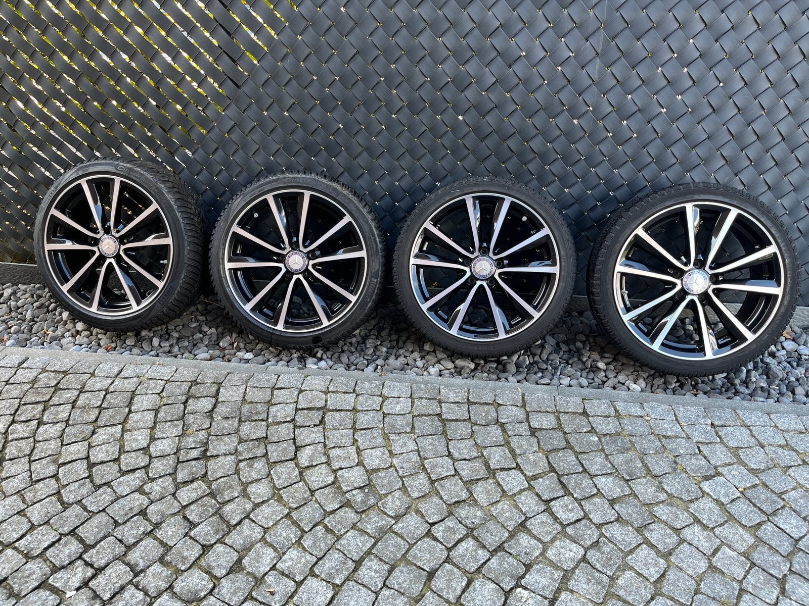 Mercedes velgen met winterbanden 225/40/R18, Auto-onderdelen, Banden en Velgen, Ophalen, 18 inch, Gebruikt, Banden en Velgen