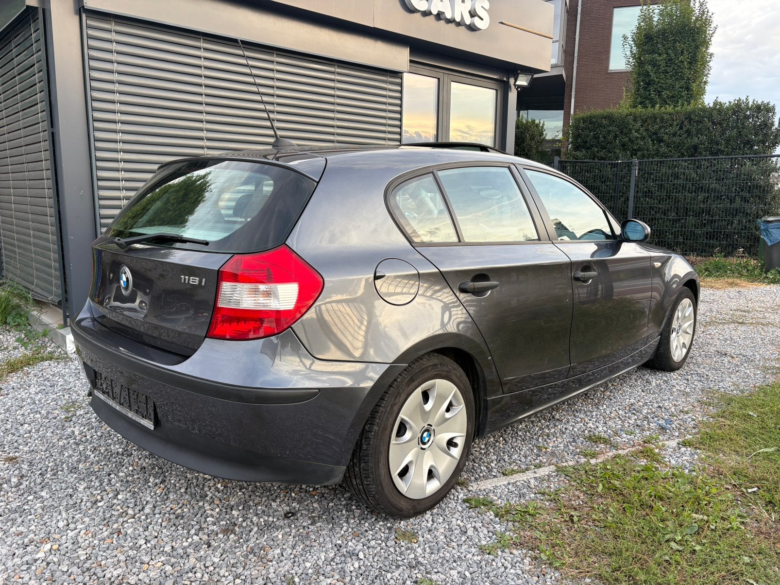 Bmw 118i Automaat zeer proper wagen, Auto's, BMW, Automaat, 1 Reeks, Particulier, Radio