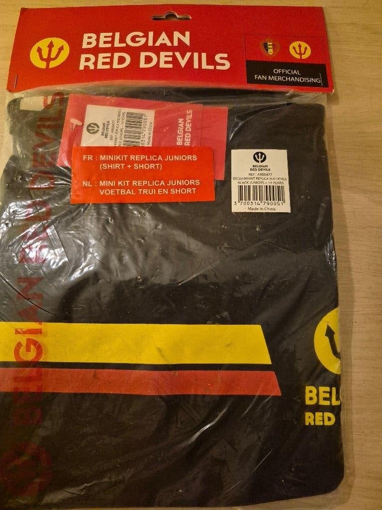 Nieuwe set rode duivels maat 14 jaar, Ophalen of Verzenden, Nieuw, Shirt