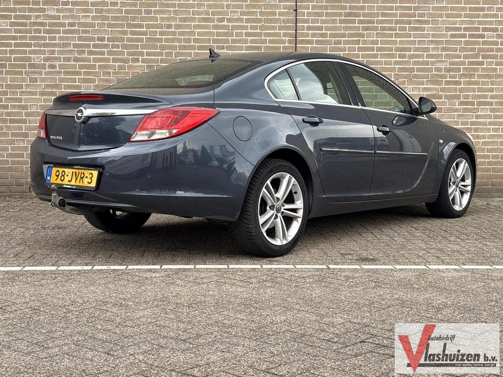 Opel Insignia 1.8 Edition | Climate | Cruise | Navi | Trekha, Argent ou Gris, Achat, Entreprise, Boîte manuelle