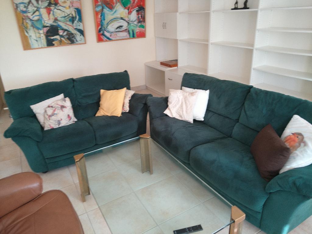 Bankstel Cerri Italy. In topconditie. 2 Zetels., Huis en Inrichting, Ophalen, 150 tot 200 cm, 75 tot 100 cm, Zo goed als nieuw