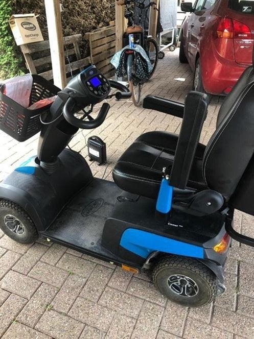 Scootmobile comet pro Weinig kilometers!, Enlèvement