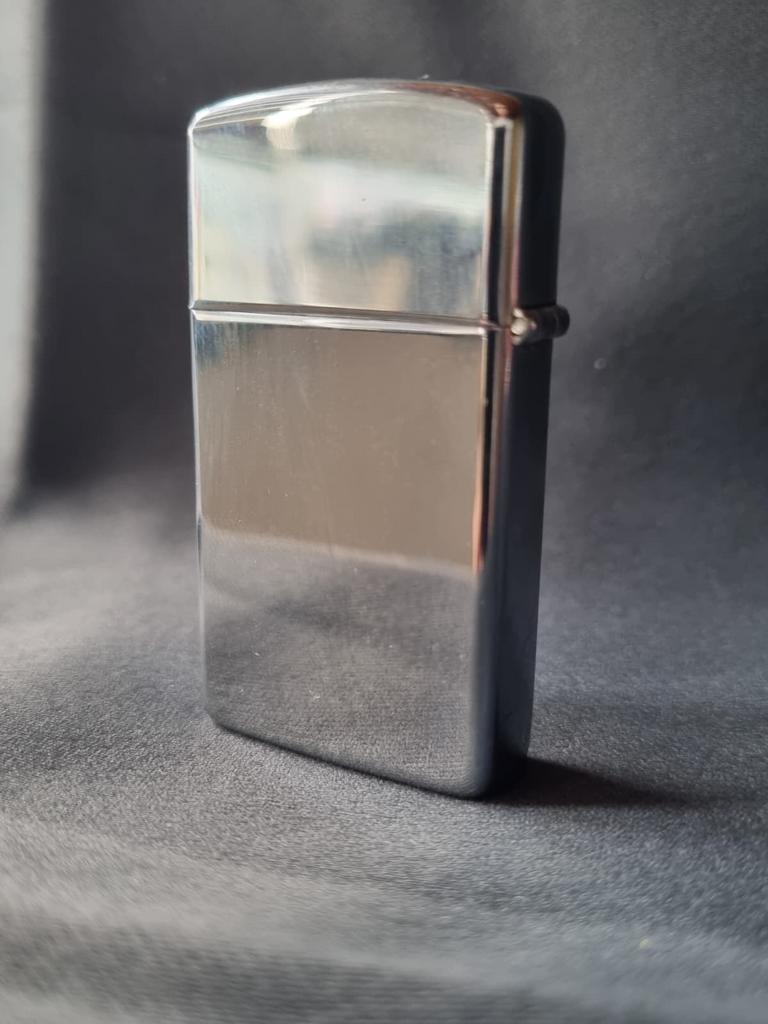 Zippo Slim Aansteker 1989, Verzamelen, Verzenden, Zo goed als nieuw, Aansteker