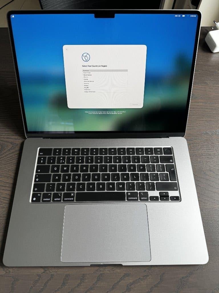 MacBook Air 15" M2 2023 - 8GB/512GB - doos + originele lader, Qwerty, 8 GB, 512 GB, Comme neuf