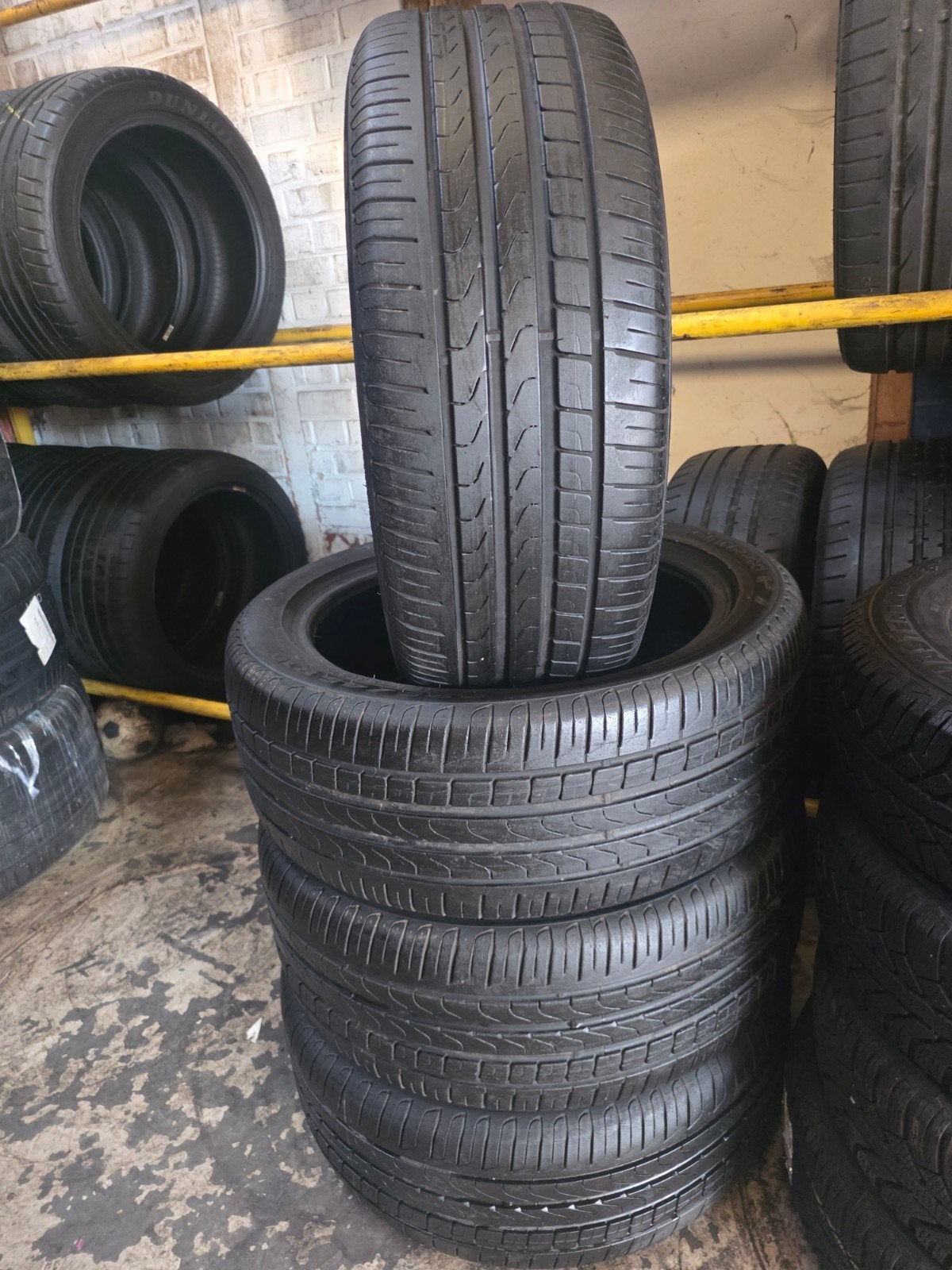 225 45 18 pirelli avec montage et équilibrage, Enlèvement