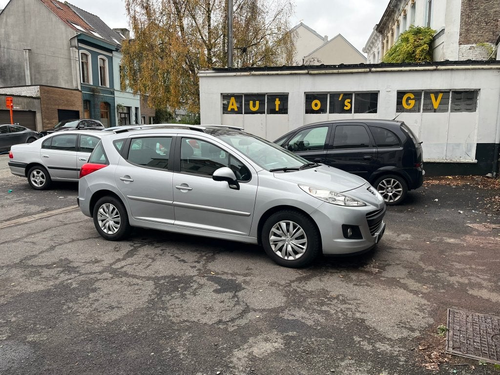 Peugeot 207 1.6 Benzine | 2011 | 112.950 KM | Automaat, Auto's, Peugeot, Automaat, Euro 5, Bedrijf, Parkeersensor