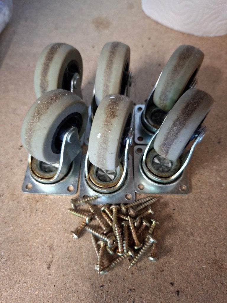 6 kleine wieltjes, Doe-het-zelf en Bouw, Zwenkwielen, Ophalen of Verzenden