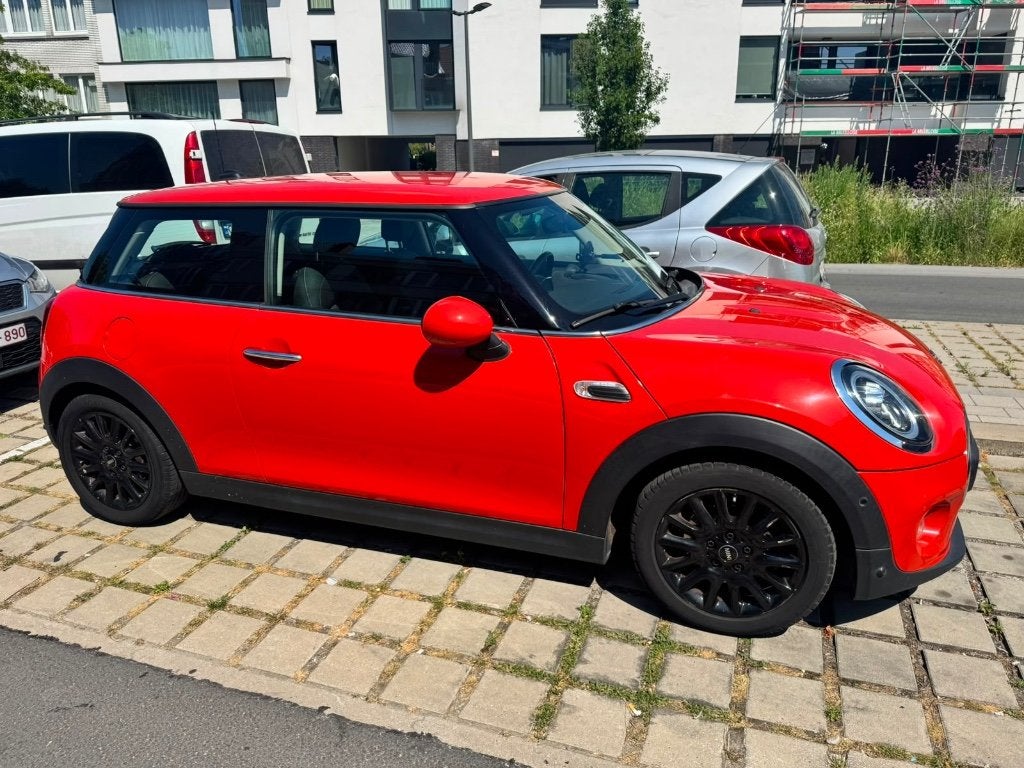 Automatique, Rouge, 75 kW, Achat, Boîte manuelle