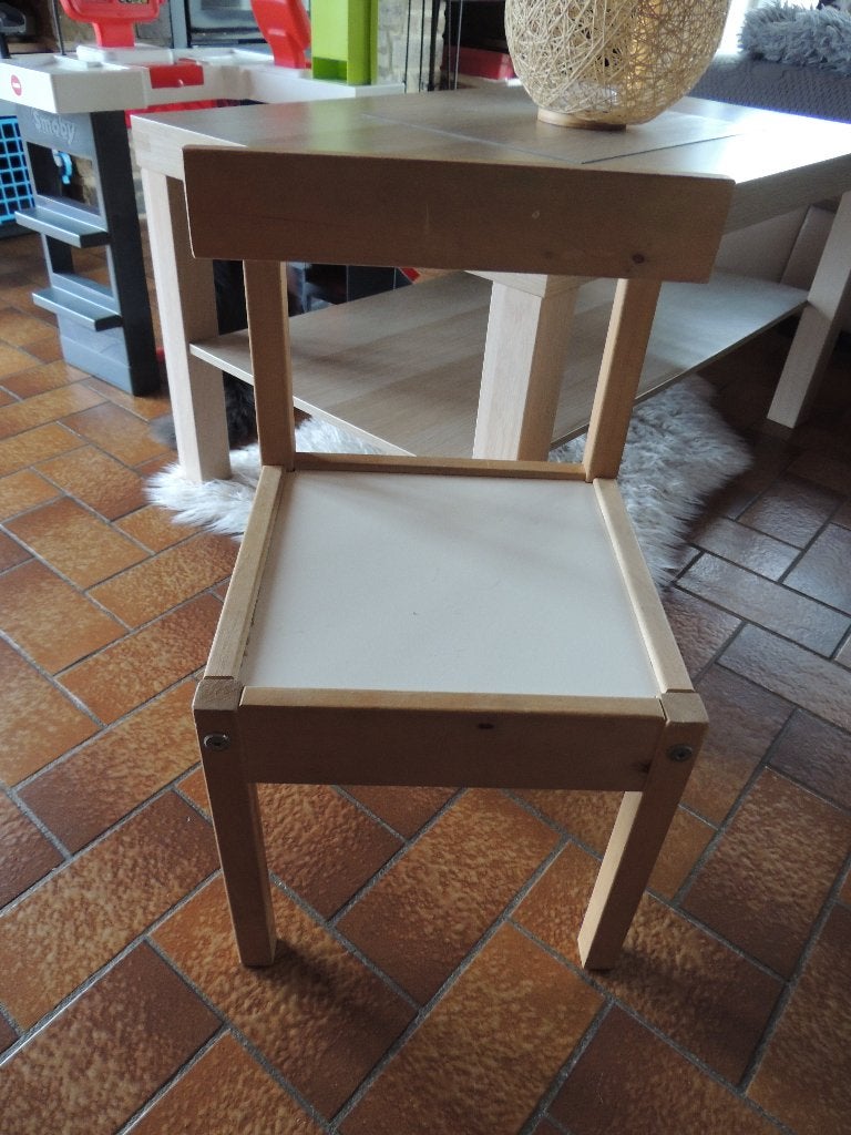 Petite chaise en bois pour enfant, Enlèvement