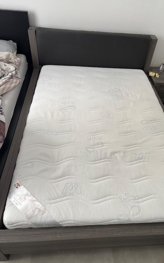 bed + frame + matras 140*200, 210 cm, 140 cm, Enlèvement, Utilisé
