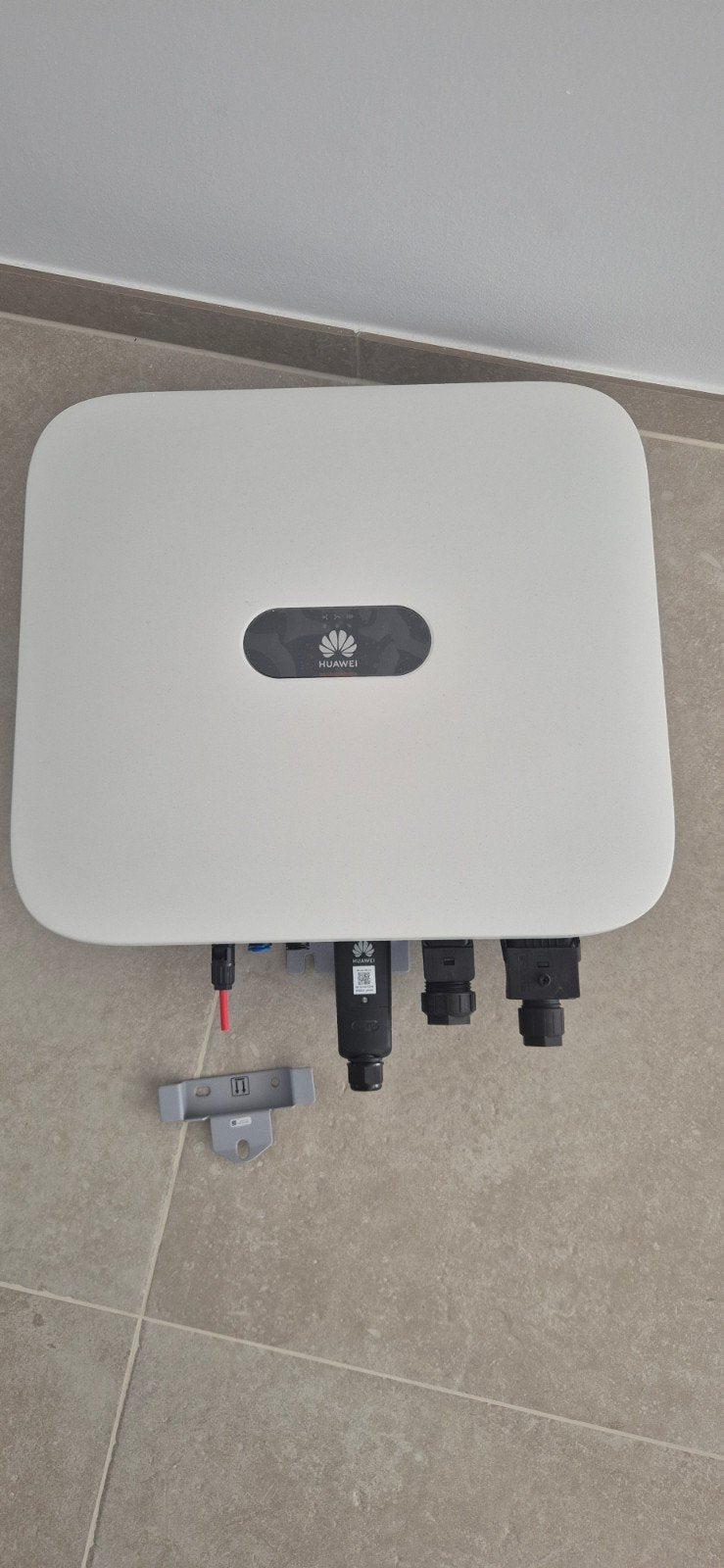 Huwaei omvormer voor zonnepanelen, Doe-het-zelf en Bouw, Ophalen, Zo goed als nieuw, Overige typen