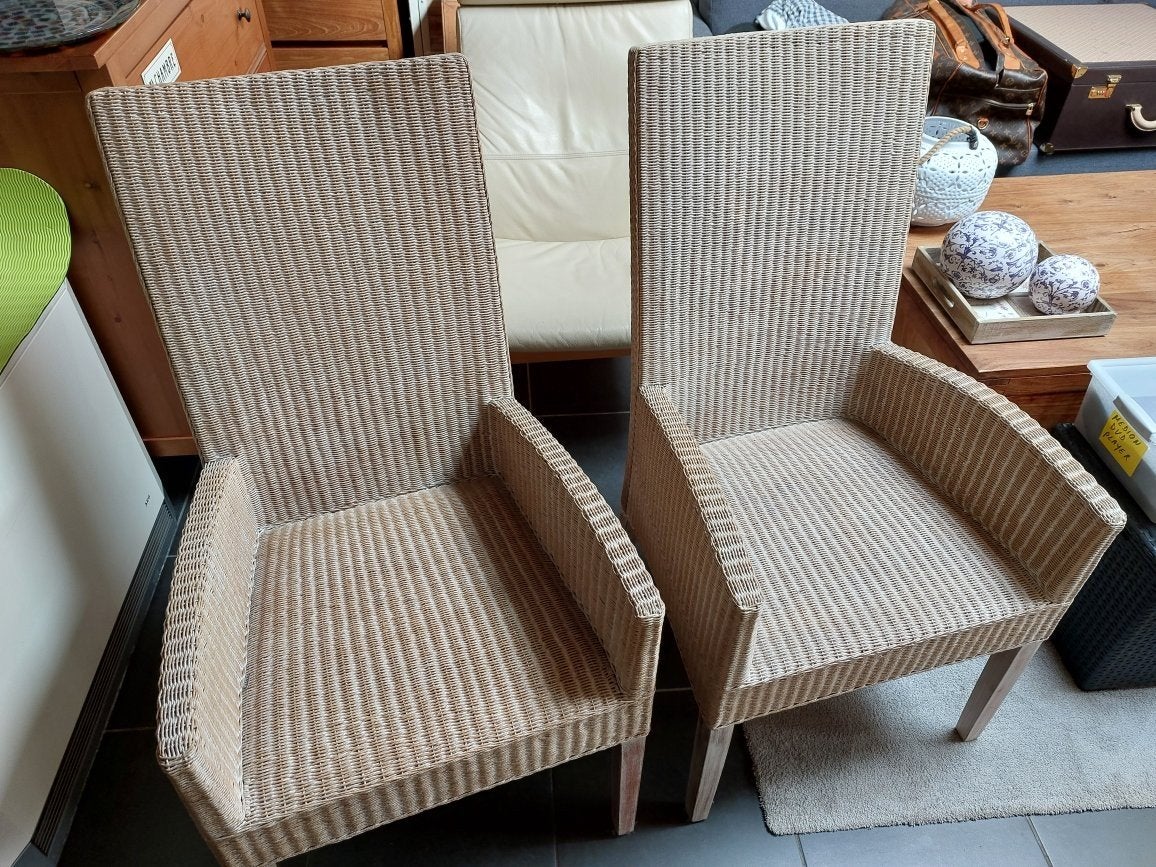 2 rietstoelen, Ophalen