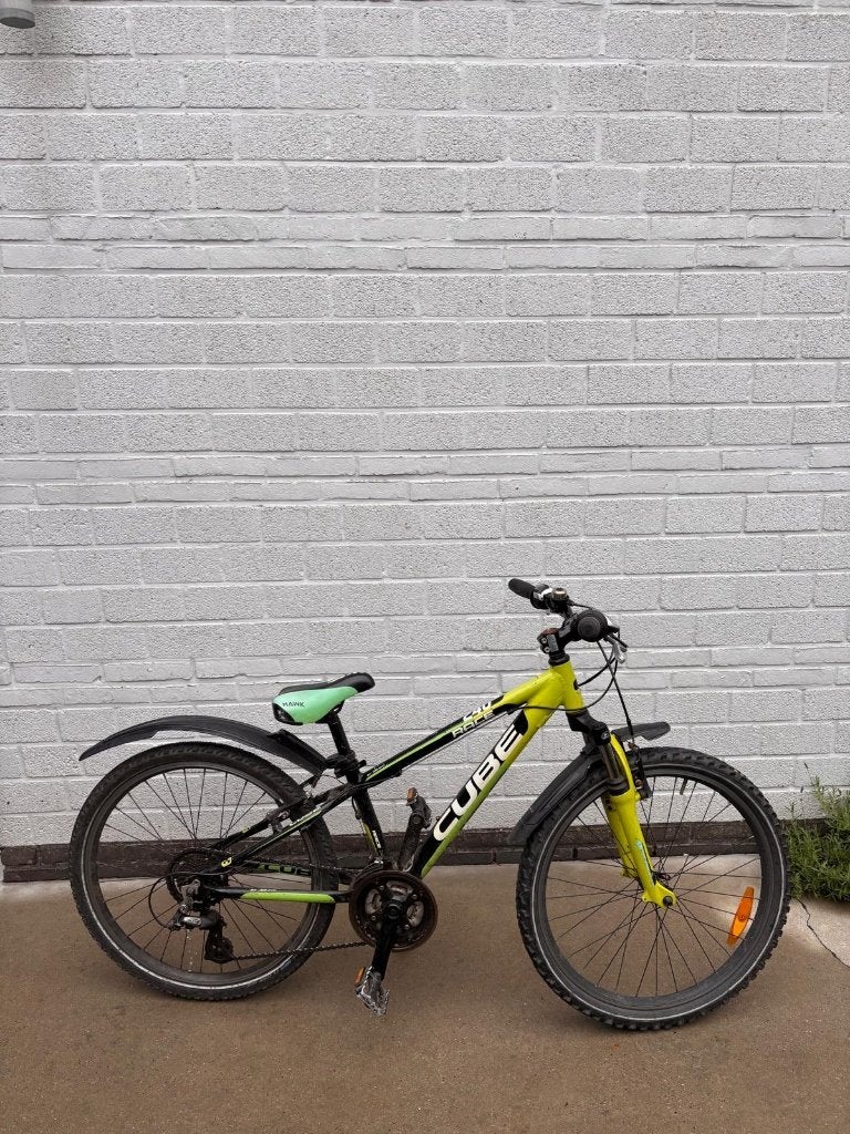 Cube race 240 - 24 inch mountainbike, Fietsen en Brommers, Ophalen, Velgrem, Versnellingen, Cube