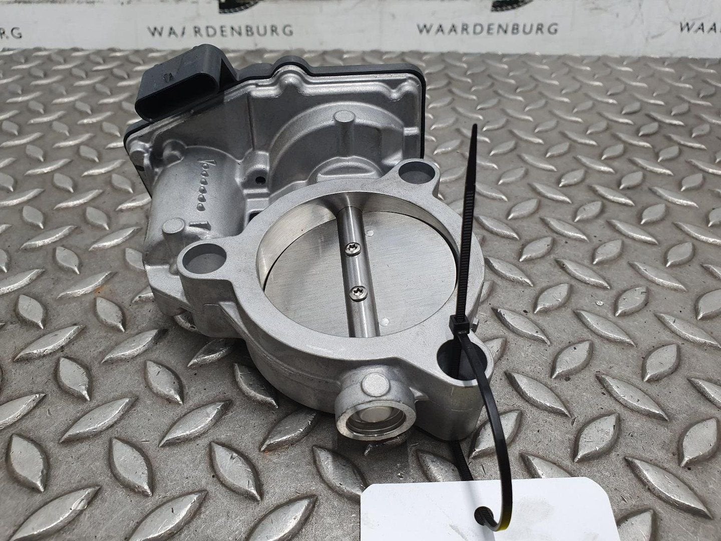 BMW 3 SERIES GASKLEPHUIS 13547619008 2024, Ophalen of Verzenden, Gebruikt, ARN erkend