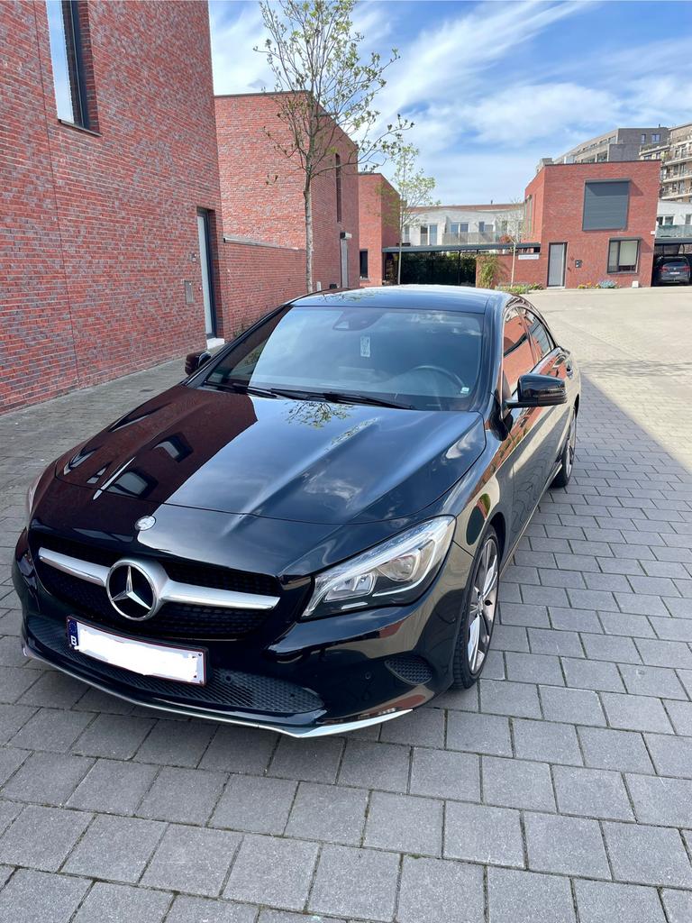 Mercedes Cla met 77000 km te koop, Auto's, CLA, Zwart, Navigatiesysteem, Zwart