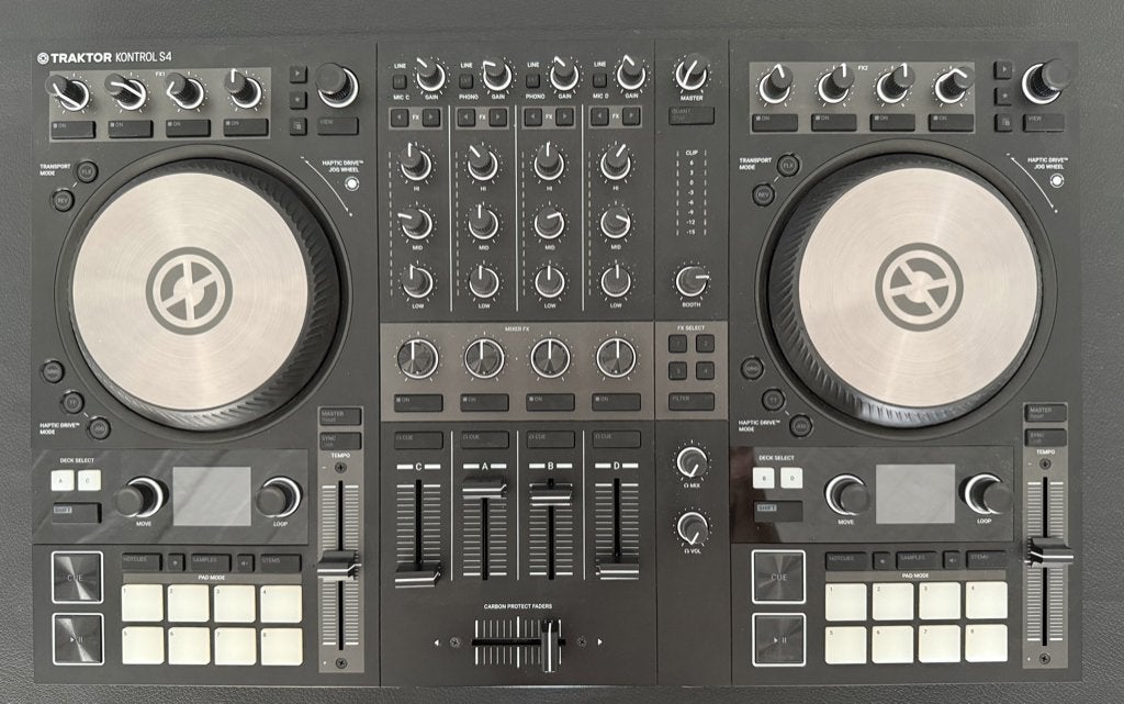 Traktor S4 MK3 DJ-mixer, Diensten en Vakmensen, Muzikanten, Artiesten en Dj's, DJ