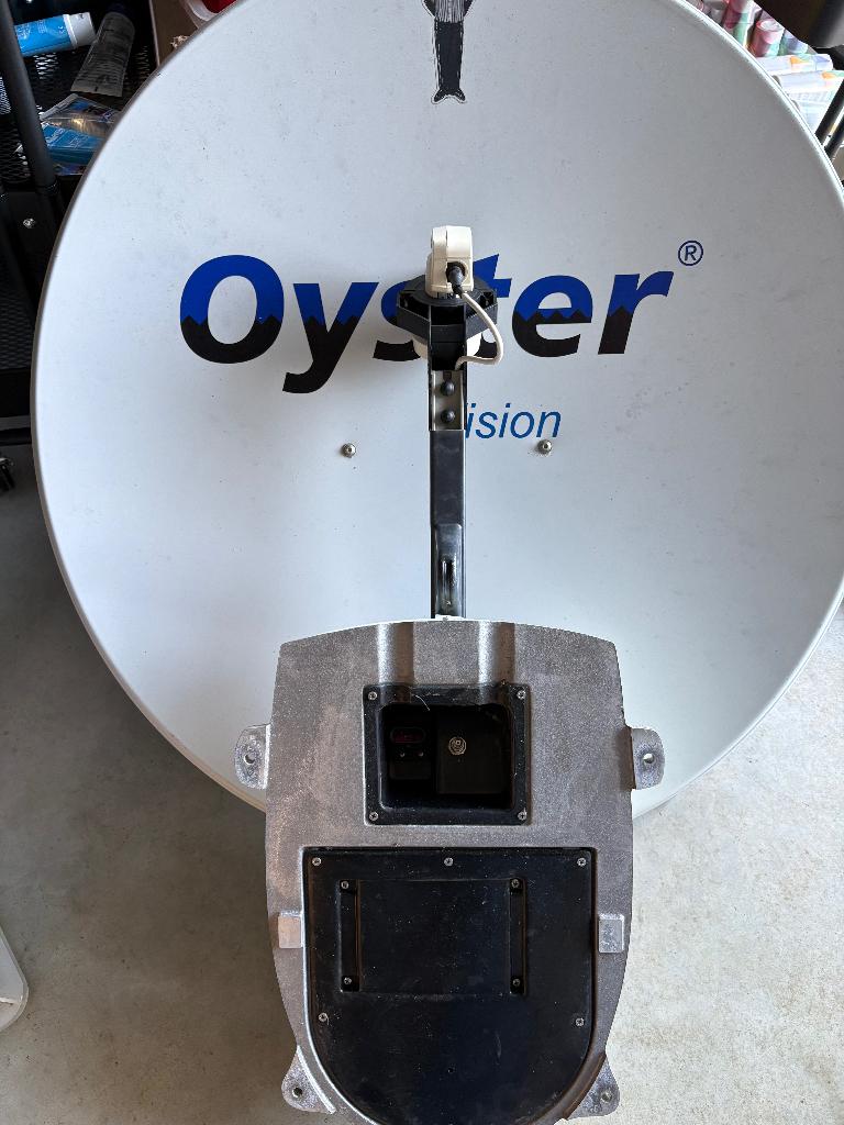 Schotel antenne automatisch Vision 3 diameter 85 cm, Caravans en Kamperen, Kampeeraccessoires, Gebruikt, Ophalen