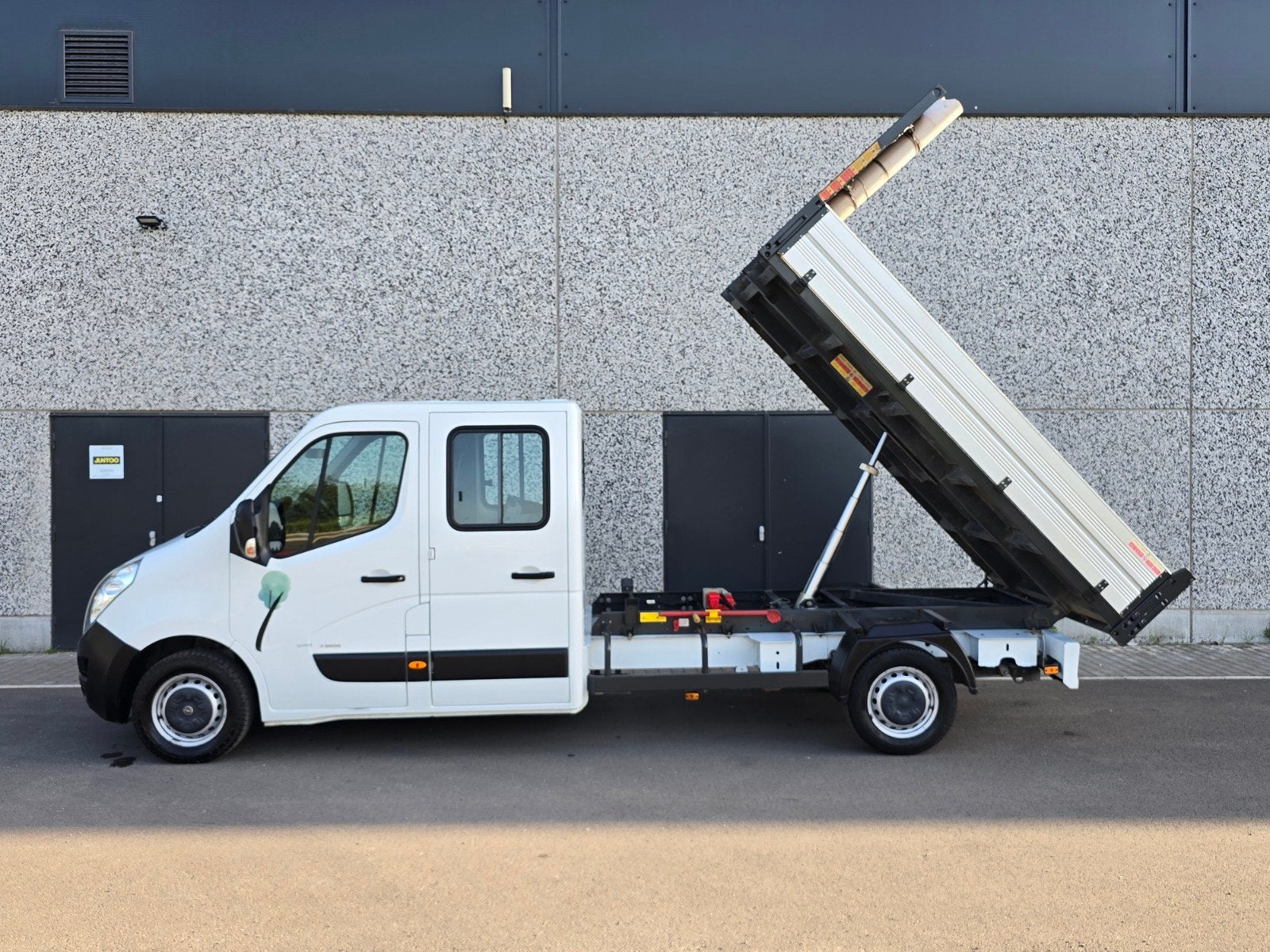 Opel movano benne basculant 90.000km 2.3 DCI