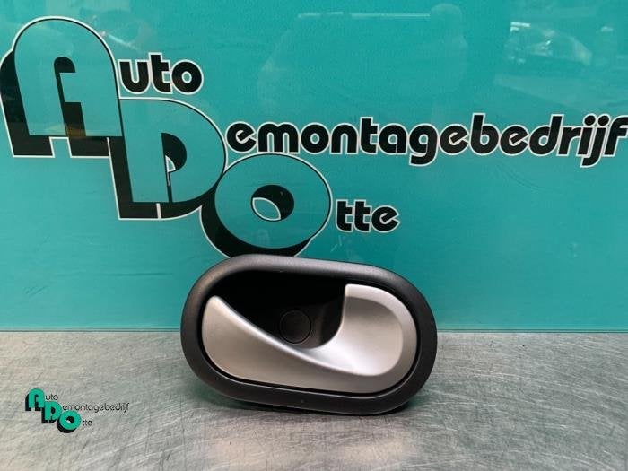 Poignée portière 4portes avant droite d'un Renault Clio (C, Renault, -, 3 mois de garantie, Utilisé