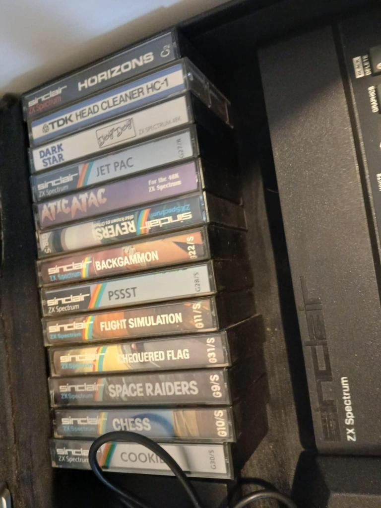 Retro game console jaren 80, Cd's en Dvd's, Cassettebandjes, Ophalen, Zo goed als nieuw