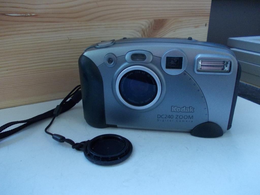 Kodak Eastman DC 240 digitale camera, TV, Hi-fi & Vidéo, Appareils photo numériques, Enlèvement ou Envoi, Utilisé, Compact, Kodak
