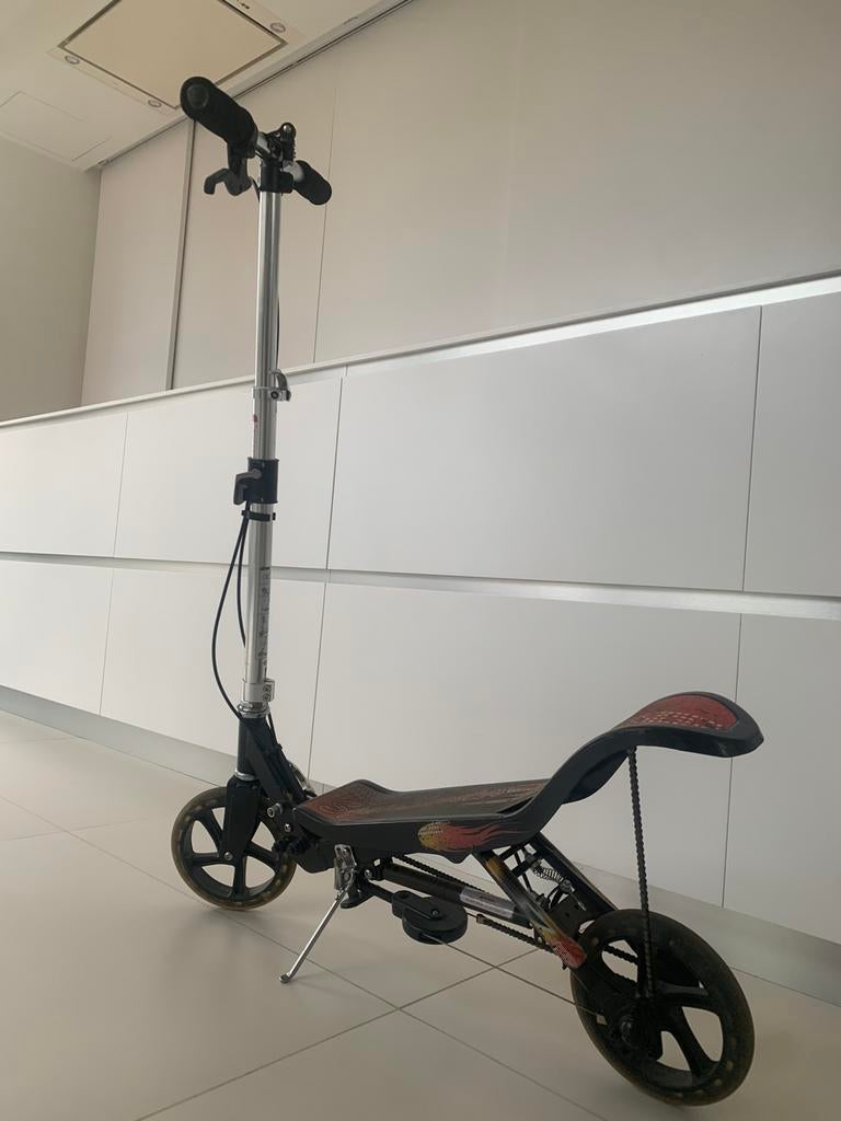 Trotinette mécanique, space scooter x580, Enlèvement, Comme neuf