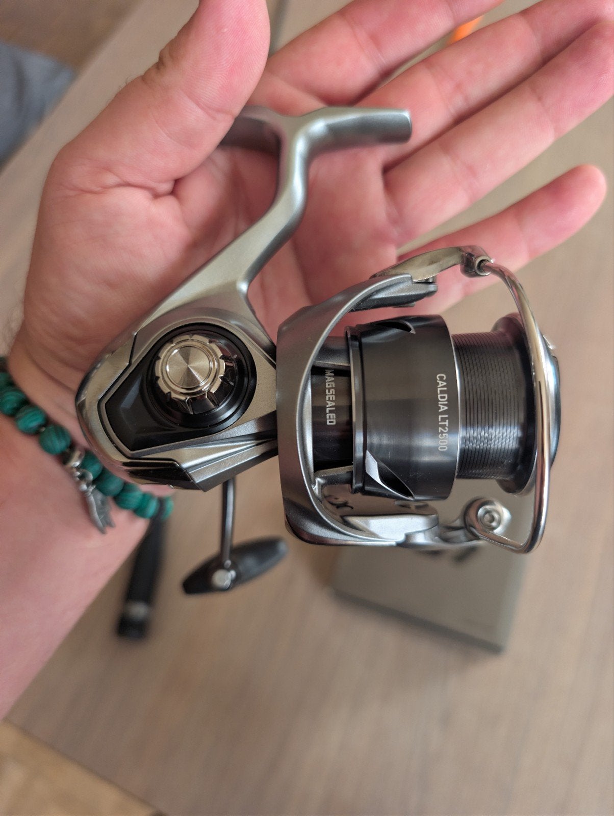 daiwa caldia 2500lt (jbraid expedition)nieuwstaat, Watersport en Boten, Ophalen of Verzenden, Molen