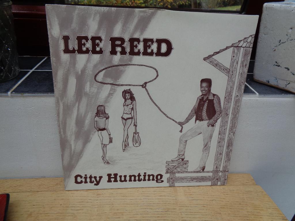 Lee Reed LP "City Hunting" [Duitsland-1983], CD & DVD, Vinyles | R&B & Soul, Soul, Nu Soul ou Neo Soul, 1980 - 1989, Utilisé, Housse de protection extérieure