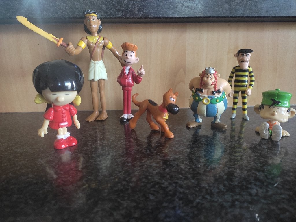 Lot de 7 figurines diverses (2) vente à la pièce ou en lot., Enlèvement ou Envoi, Autres personnages, Neuf, Statue ou Figurine