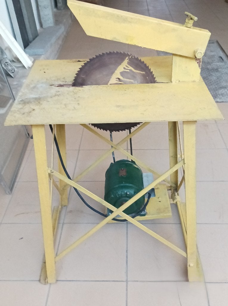 TABLE DE SCIAGE POUR SCIE CIRCULAIRE, Bricolage & Construction, Enlèvement, Scie circulaire