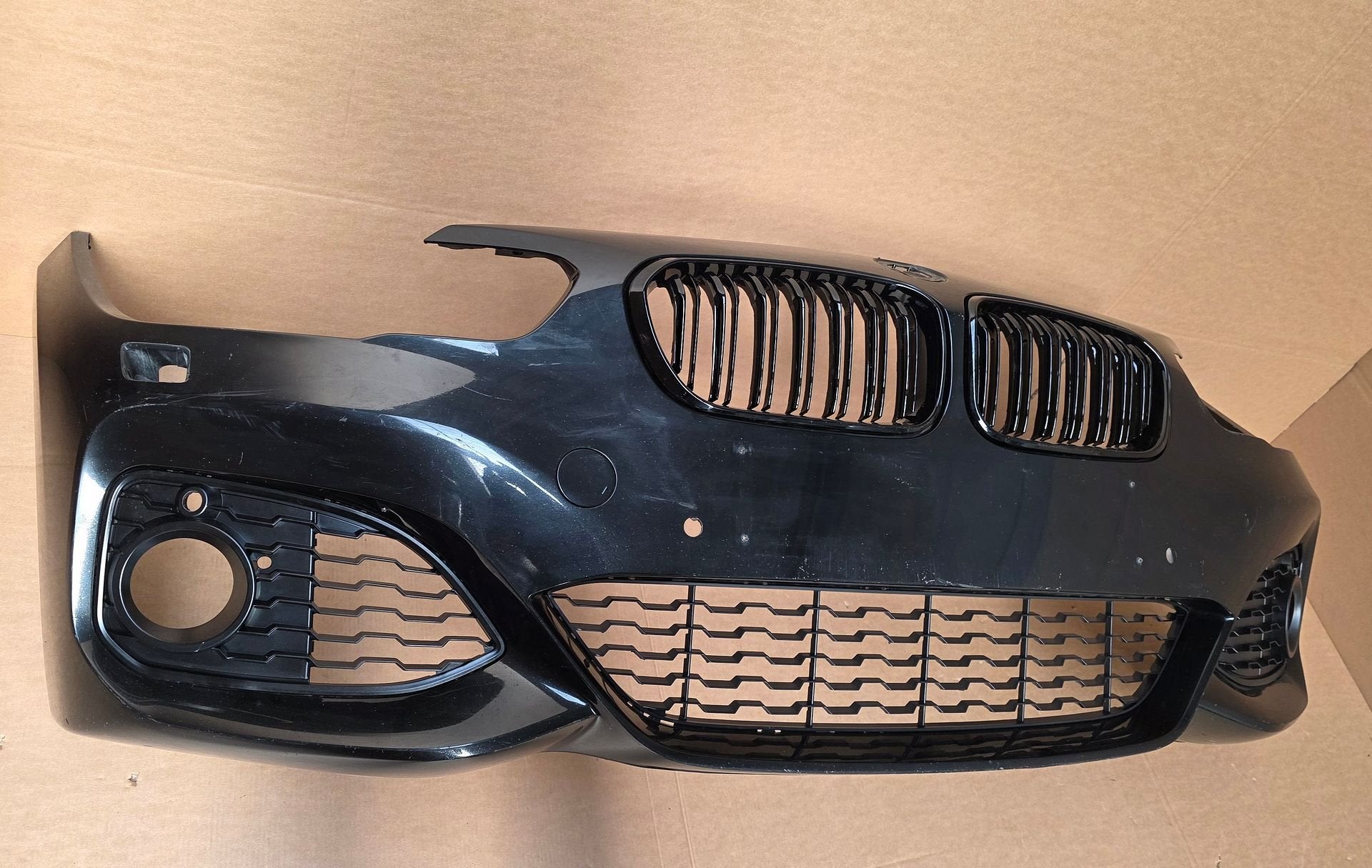 Voorbumper BMW 1 Serie F20 F21 LCI M TECH SPORT 51118060283, Auto-onderdelen, Gebruikt, -, Voor, Ophalen of Verzenden