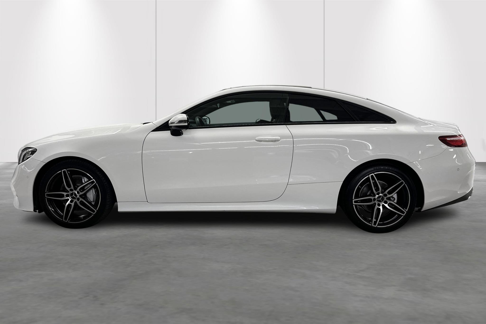 Mercedes-Benz E-Klasse Coupé 220 d COUPE - SENSOREN + CAMER, Achat, 143 kW, Euro 6, 2 portes