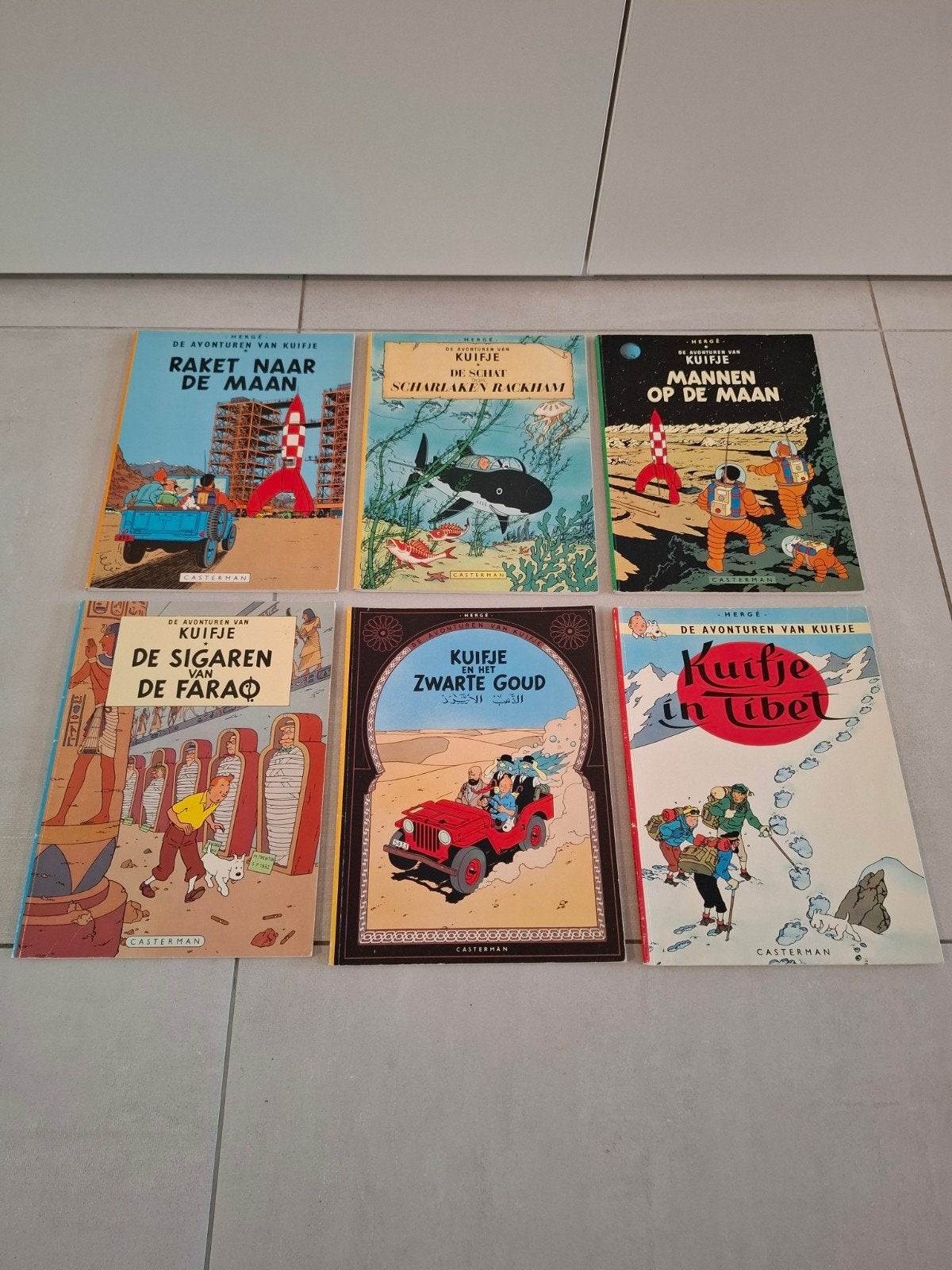 11 albums de bandes dessinées Tintin, Enlèvement