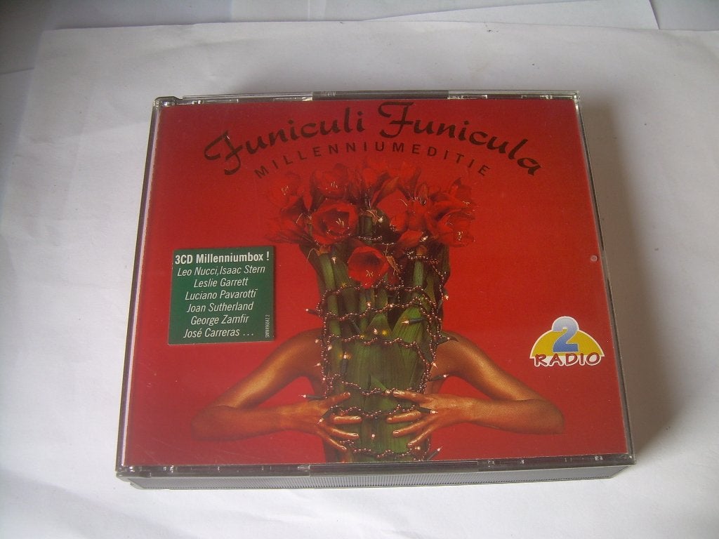 3 CD BOX - RADIO 2 - FUNICULI FUNICULA - MILLENNIUM EDITIE, Cd's en Dvd's, Boxset, Wereldmuziek, Ophalen of Verzenden, Zo goed als nieuw