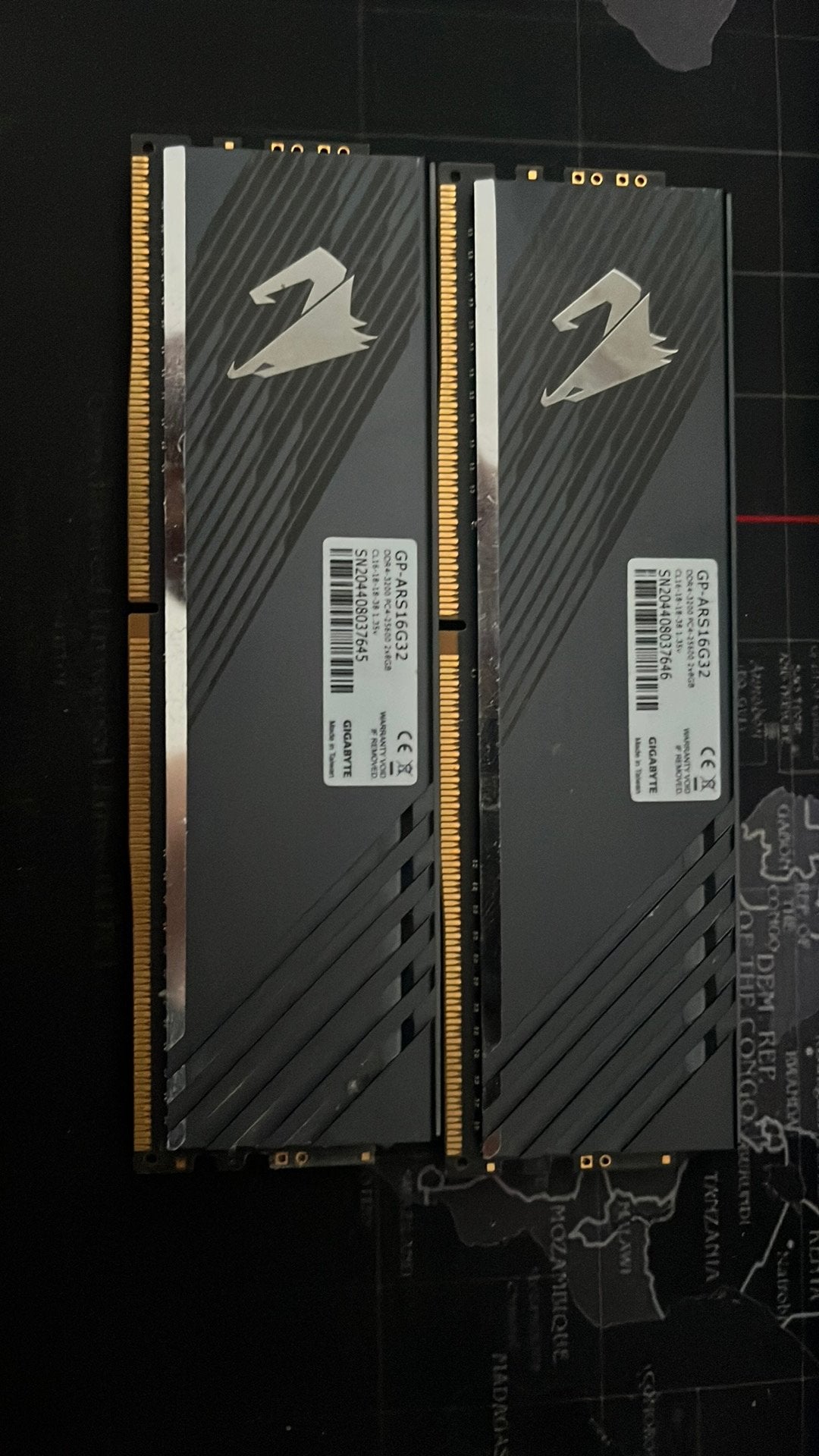 Gigabyte AORUS DDR4 16GB (2x8GB) 3200MHz CL16, Enlèvement ou Envoi, Comme neuf, DDR4
