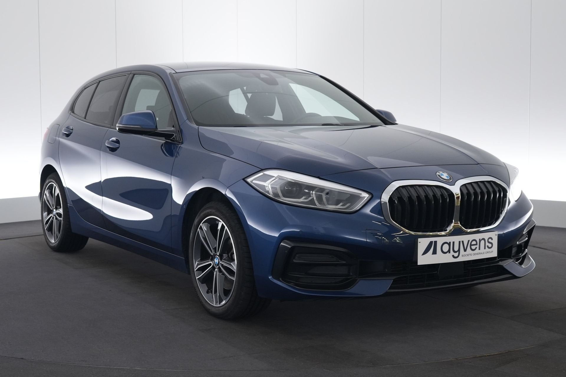 (2CNP353) BMW 1 SERIES HATCH, Voorwielaandrijving, 1 Reeks, Leder en Stof, 124 g/km