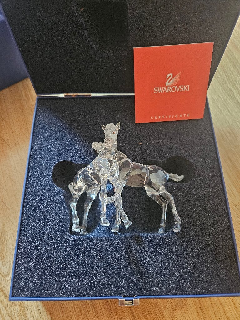 Swarovski – Jument et Poulain en cristal, Enlèvement, Comme neuf, Figurine